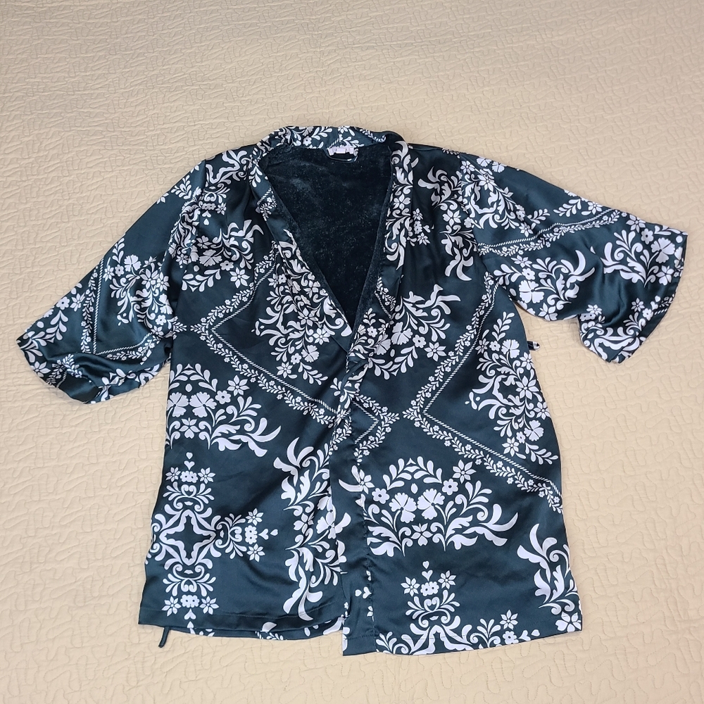 Etam Satin floral kimono with fleece lining size S
